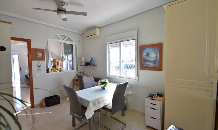 Image No.12-3 Bed Villa for sale