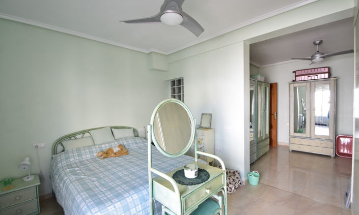 Image No.20-3 Bed Villa for sale