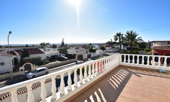 Image No.23-3 Bed Villa for sale