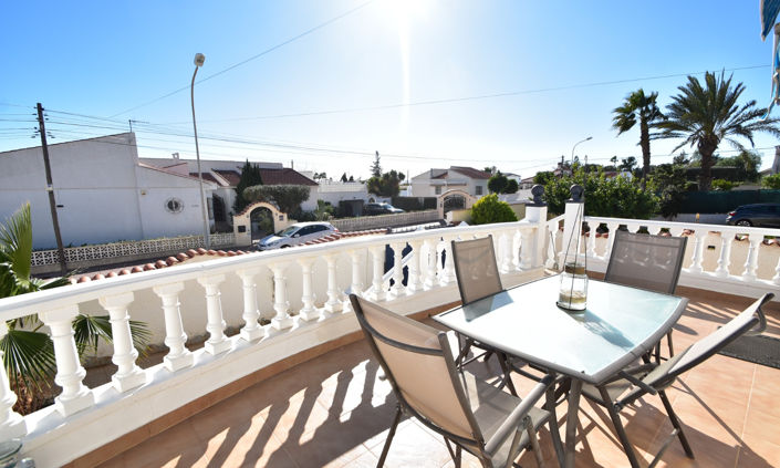 Image No.3-3 Bed Villa for sale