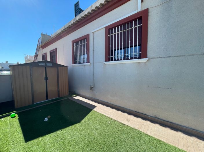 Image No.20-2 Bed Bungalow for sale