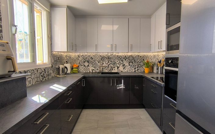 Image No.10-4 Bed Villa for sale