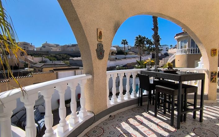 Image No.4-4 Bed Villa for sale