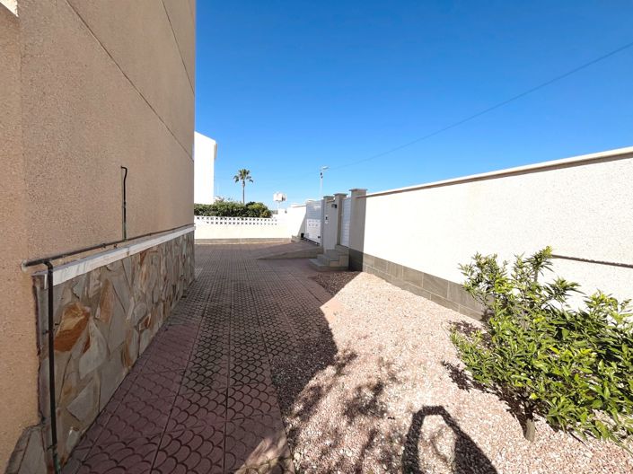 Image No.38-3 Bed Villa for sale