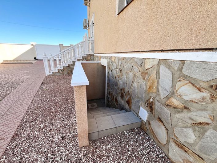 Image No.40-3 Bed Villa for sale