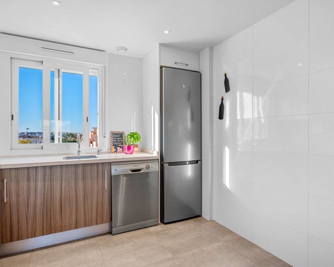 Image No.10-2 Bed Apartment for sale