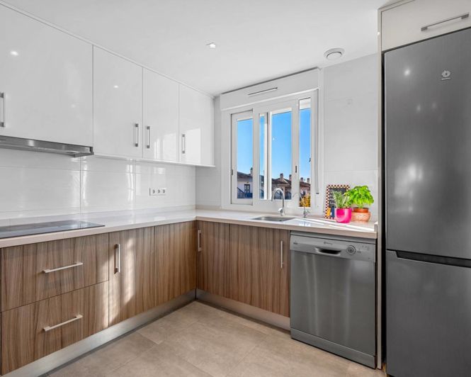 Image No.11-2 Bed Apartment for sale