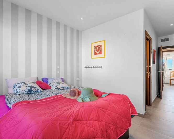 Image No.13-2 Bed Apartment for sale