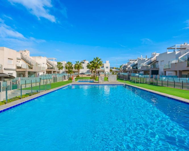 Image No.28-2 Bed Apartment for sale