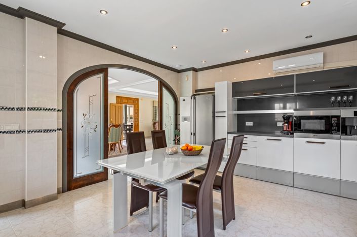 Image No.13-4 Bed Villa for sale