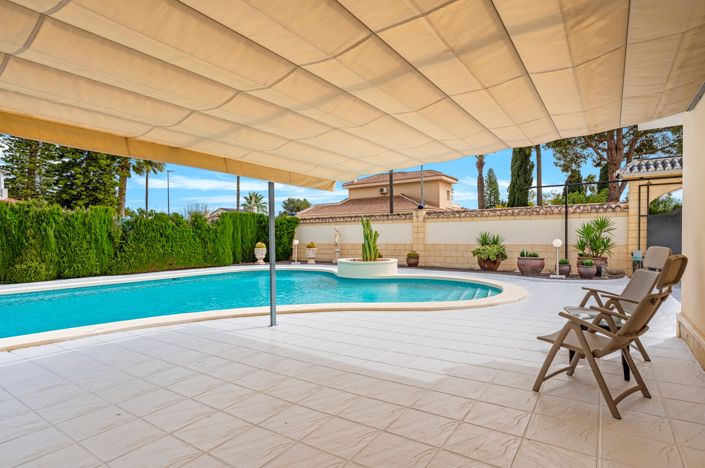 Image No.48-4 Bed Villa for sale