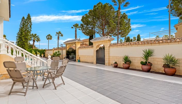 Image No.52-4 Bed Villa for sale