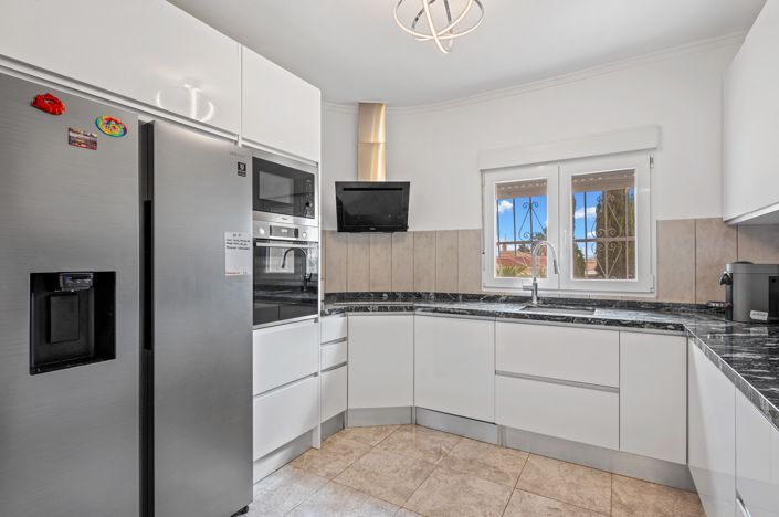 Image No.11-5 Bed Villa for sale