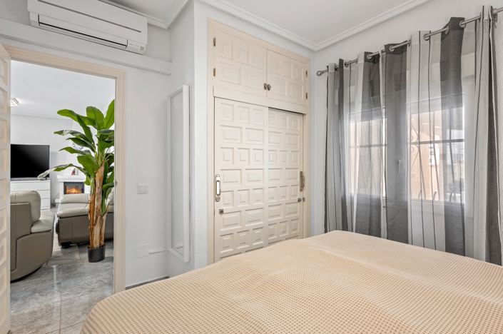 Image No.21-5 Bed Villa for sale