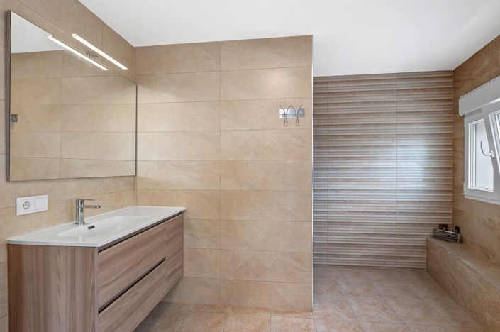 Image No.31-5 Bed Villa for sale