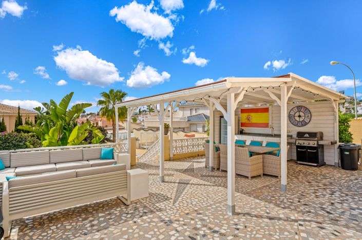 Image No.40-5 Bed Villa for sale