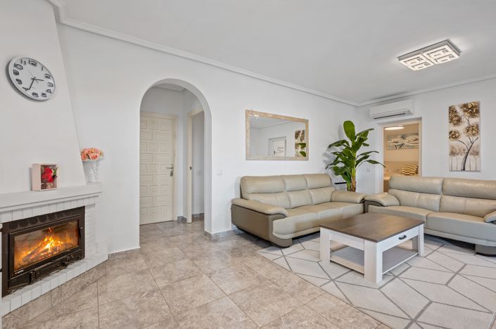 Image No.8-5 Bed Villa for sale