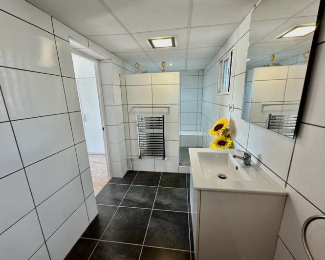 Image No.17-3 Bed Villa for sale