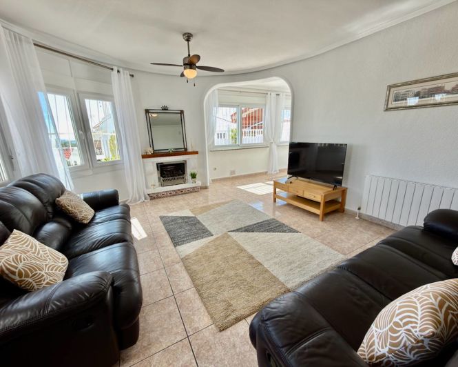 Image No.6-3 Bed Villa for sale