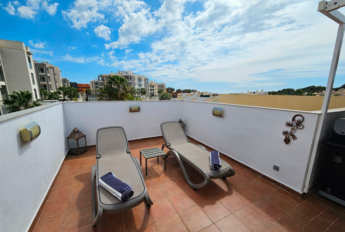 Image No.43-2 Bed Apartment for sale