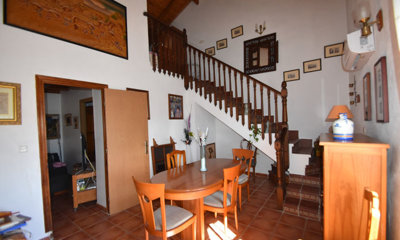 o_1jhbgtvsq10sc1e381r4mp4e1ej44e