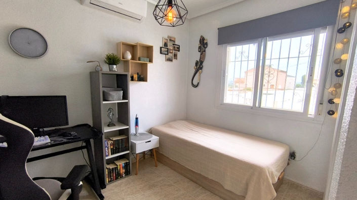 Image No.17-3 Bed Bungalow for sale