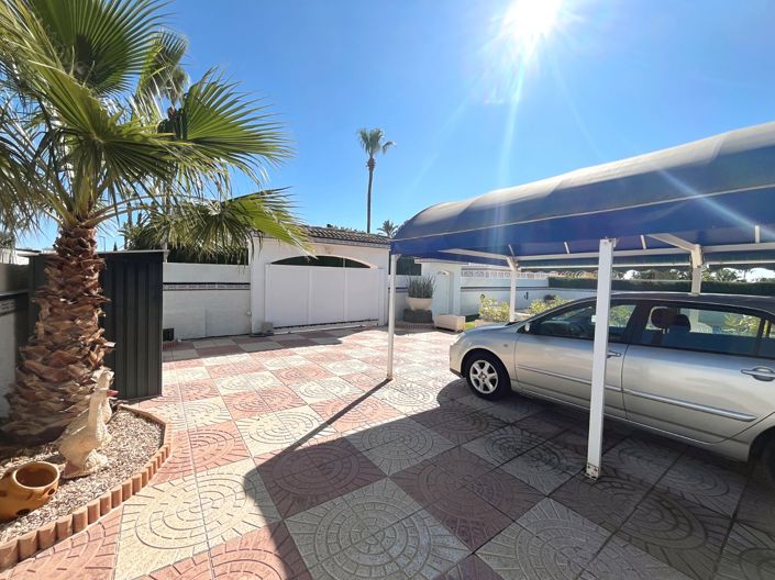 Image No.28-3 Bed Villa for sale