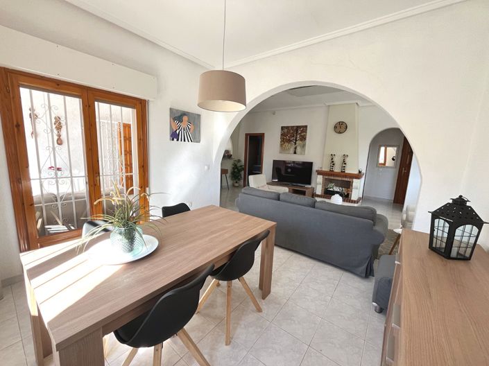 Image No.6-3 Bed Villa for sale