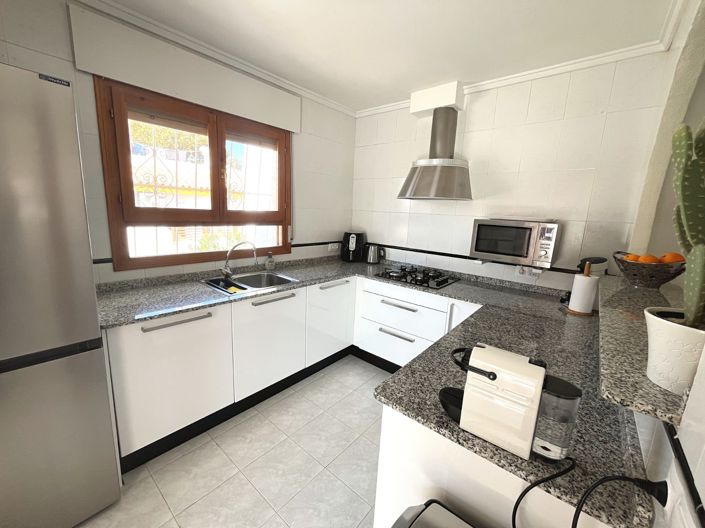 Image No.9-3 Bed Villa for sale