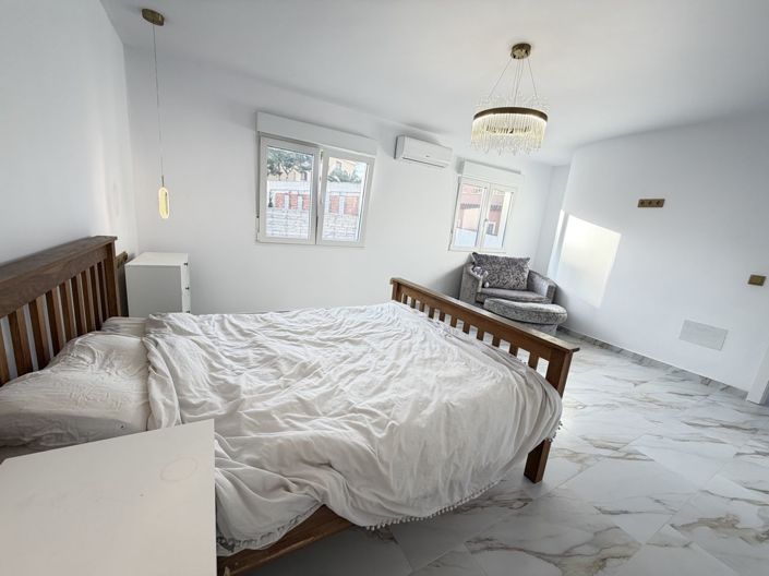 Image No.11-5 Bed Villa for sale