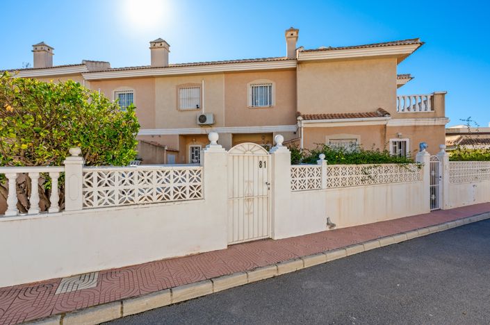 Image No.28-2 Bed Townhouse for sale