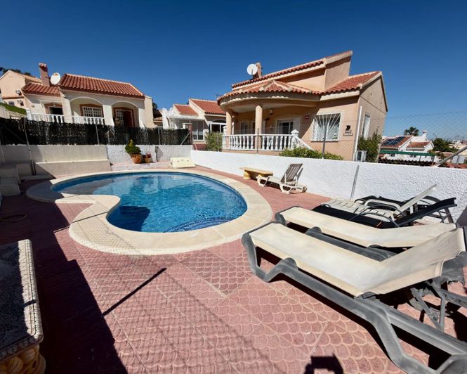 Image No.2-2 Bed Villa for sale