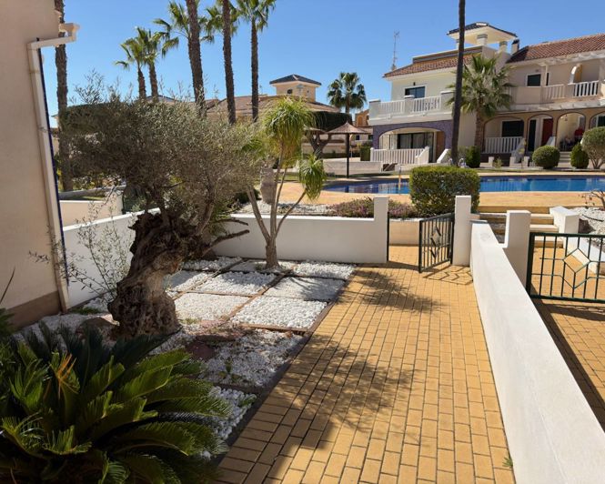 Image No.3-3 Bed Townhouse for sale