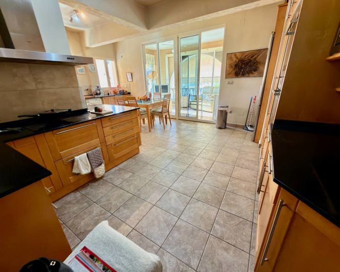 Image No.9-3 Bed Villa for sale