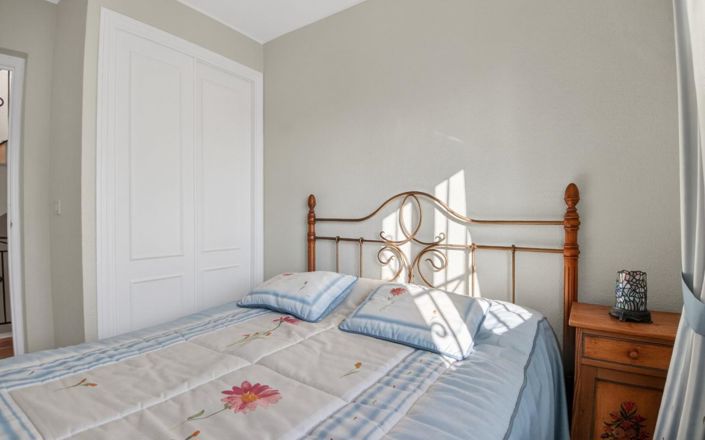 Image No.12-3 Bed Quad for sale