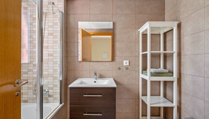 Image No.19-3 Bed Townhouse for sale