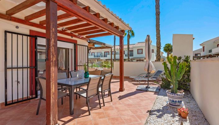 Image No.27-3 Bed Townhouse for sale