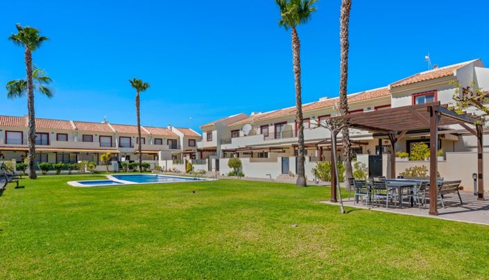 Image No.35-3 Bed Townhouse for sale