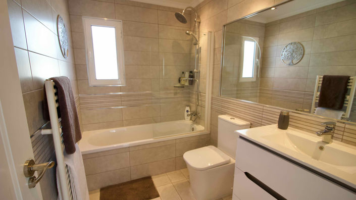 Image No.18-3 Bed Villa for sale