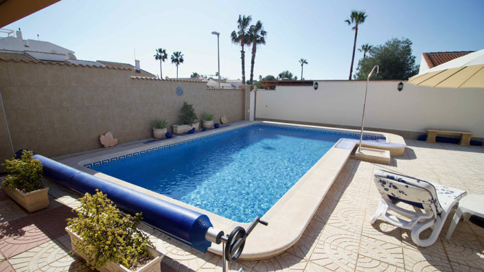 Image No.2-3 Bed Villa for sale