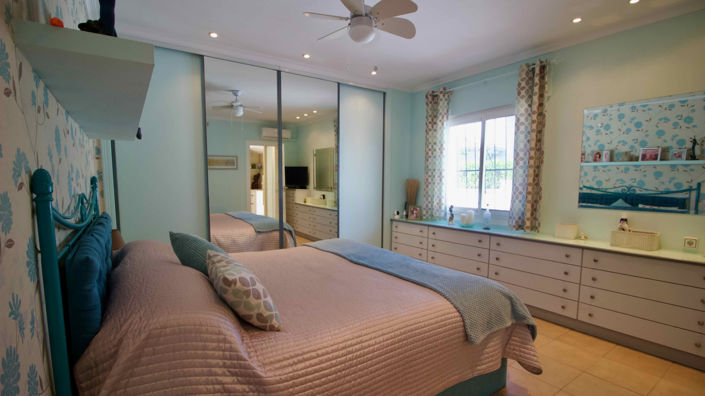 Image No.21-3 Bed Villa for sale