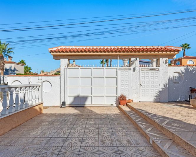 Image No.36-4 Bed Villa for sale