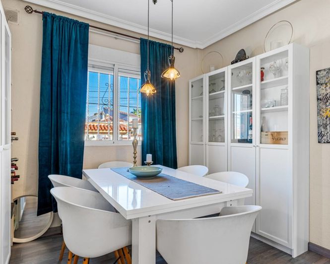 Image No.6-4 Bed Villa for sale