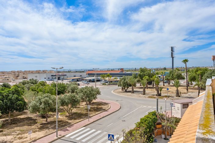 Image No.45-3 Bed Quad for sale