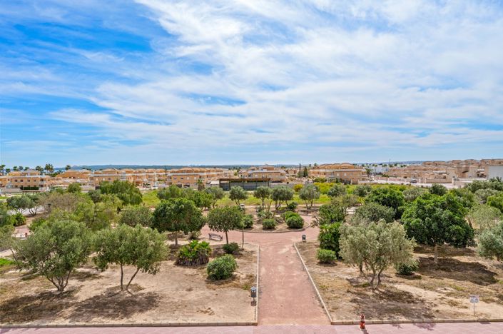 Image No.46-3 Bed Quad for sale