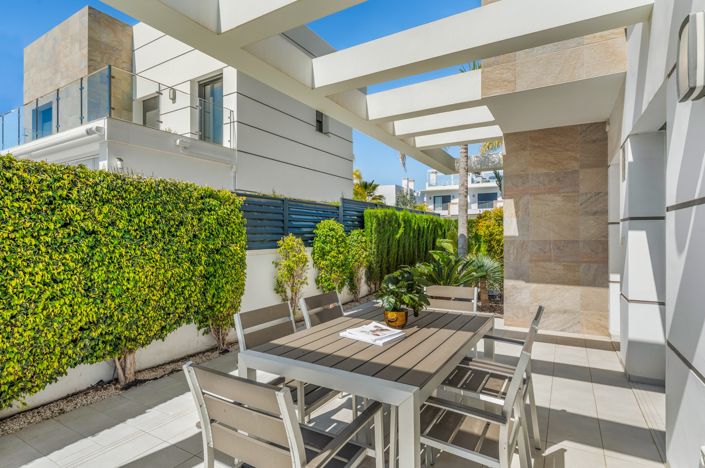 Image No.30-3 Bed Villa for sale