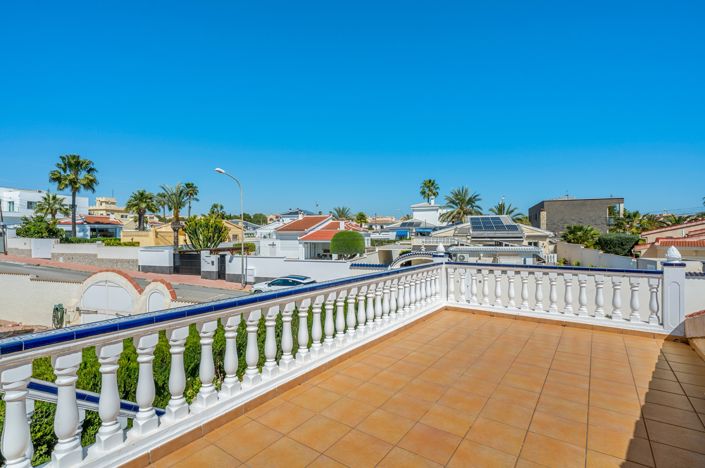 Image No.28-2 Bed Villa for sale