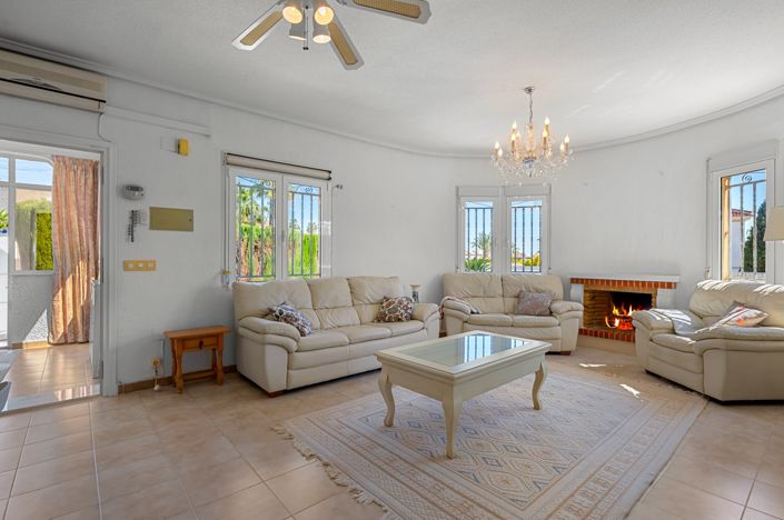 Image No.5-2 Bed Villa for sale