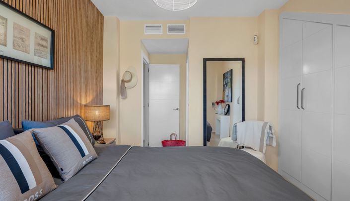 Image No.22-2 Bed Apartment for sale