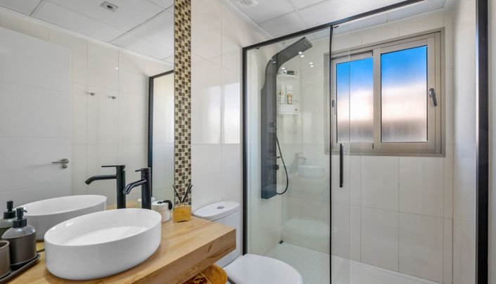 Image No.23-2 Bed Apartment for sale